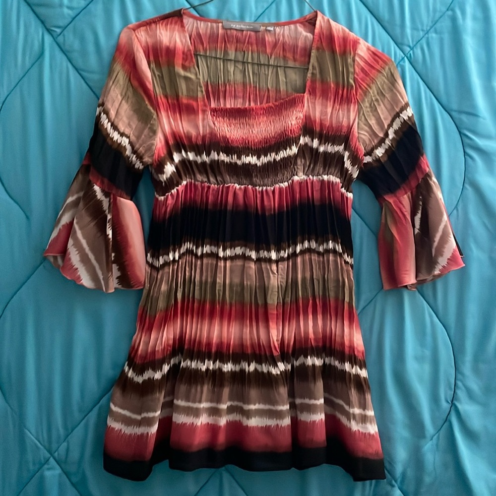 Women’s medium striped blouse